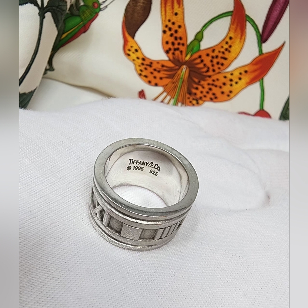 Tiffany Atlas Ring, pouch Included - Picture 4 of 14